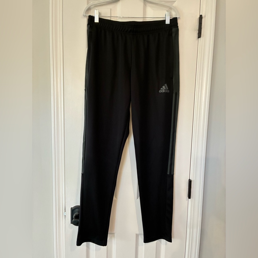 Men’s Adidas Black joggers Size M